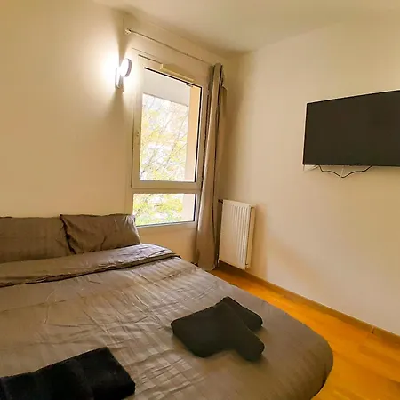 T3 Avec 2 Salles D'eau, Parking&balcon - Rer A à 3 Min * Achères