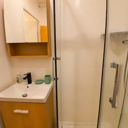 Apartamento Calme & Spacieux, Rer A 3 Min, Parking, 2 Salles D'eau *
